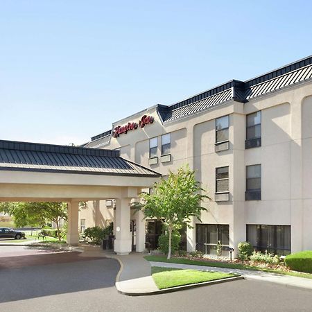 Hampton Inn Tracy Bagian luar foto