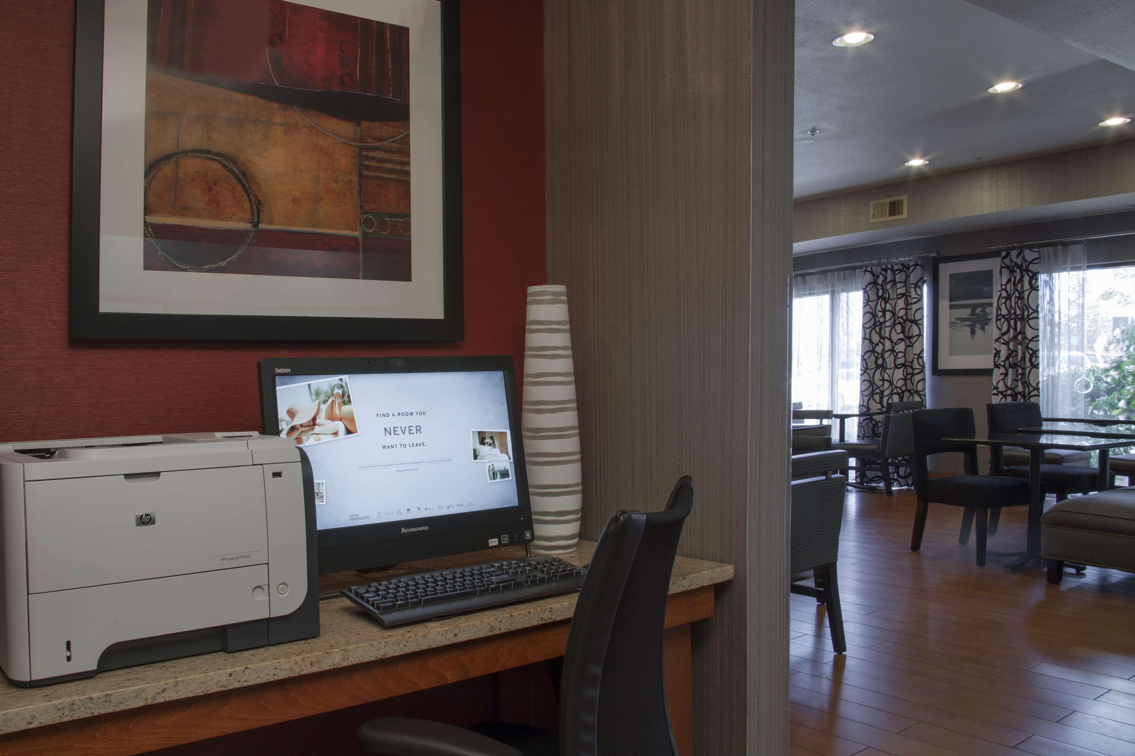 Hampton Inn Tracy Bagian luar foto